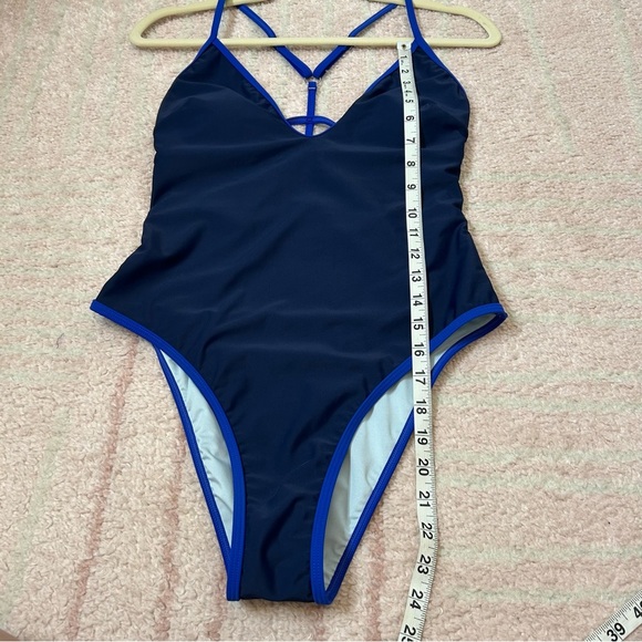 NWT Cupshe Navy One Piece Swimsuit Low Front High Hip Cage Back Size Medium - Picture 8 of 13